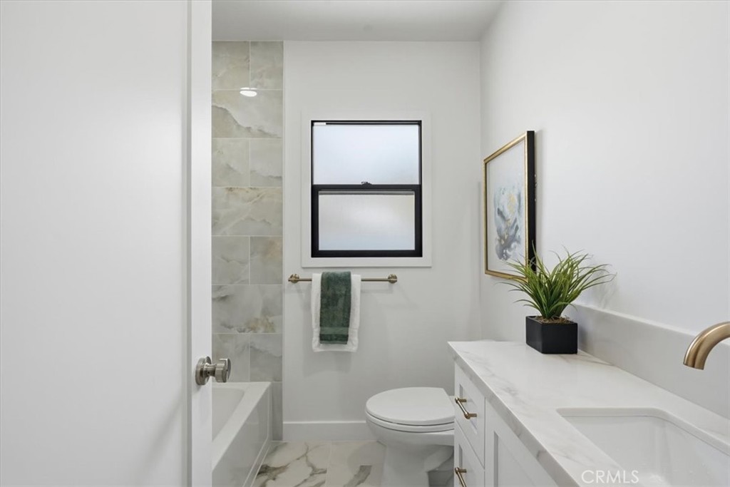 1814 North Studebaker Road Long Beach, CA 90815 - Photo 14 of 32