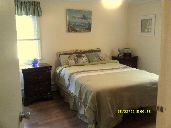 13 Old Manchester Road Derry, NH 03038 - Photo 8 of 15