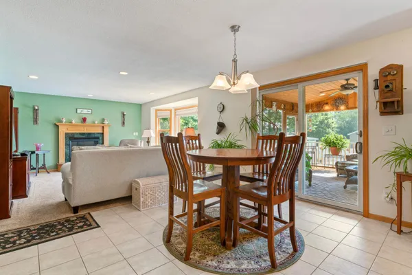 $465,000 | 1405 17th Drive Southwest, Austin, MN 55912
