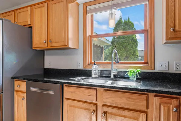 $465,000 | 1405 17th Drive Southwest, Austin, MN 55912