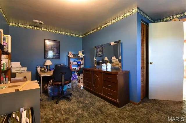 $129,900 | 802 East Pleasant Street, Bunker Hill, IL 62014