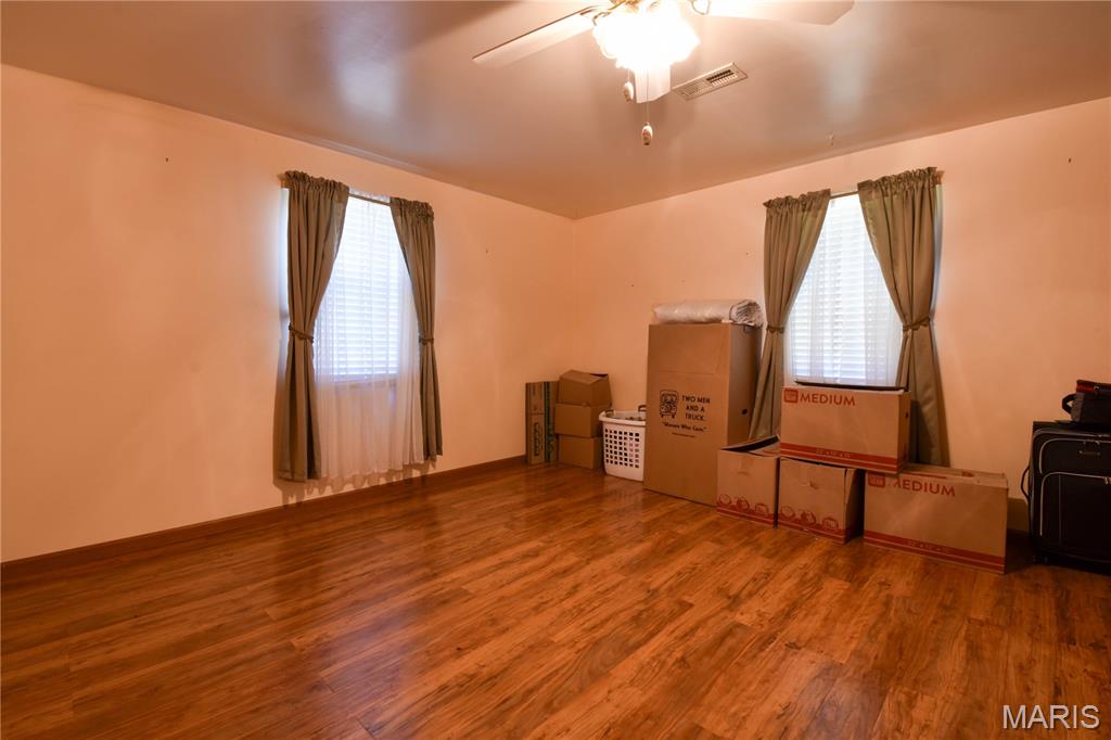 802 East Pleasant Street Bunker Hill, IL 62014 - Photo 19 of 38