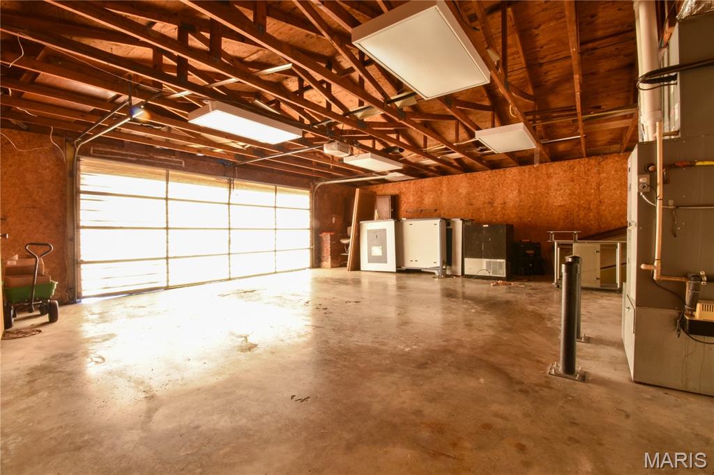 802 East Pleasant Street Bunker Hill, IL 62014 - Photo 32 of 38