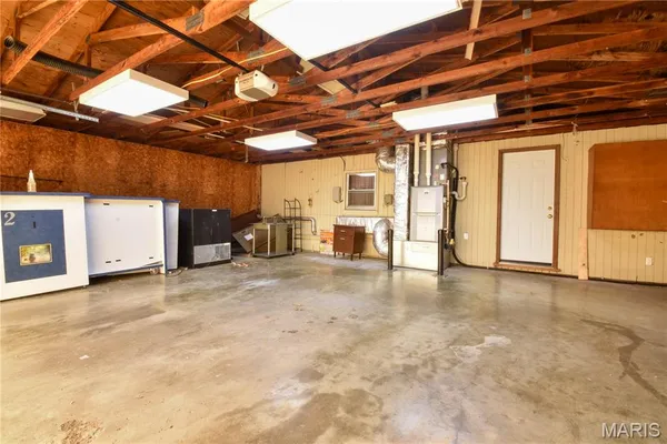 $129,900 | 802 East Pleasant Street, Bunker Hill, IL 62014