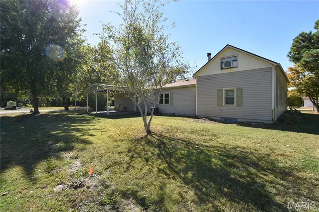 $129,900 | 802 East Pleasant Street, Bunker Hill, IL 62014