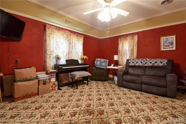 $129,900 | 802 East Pleasant Street, Bunker Hill, IL 62014