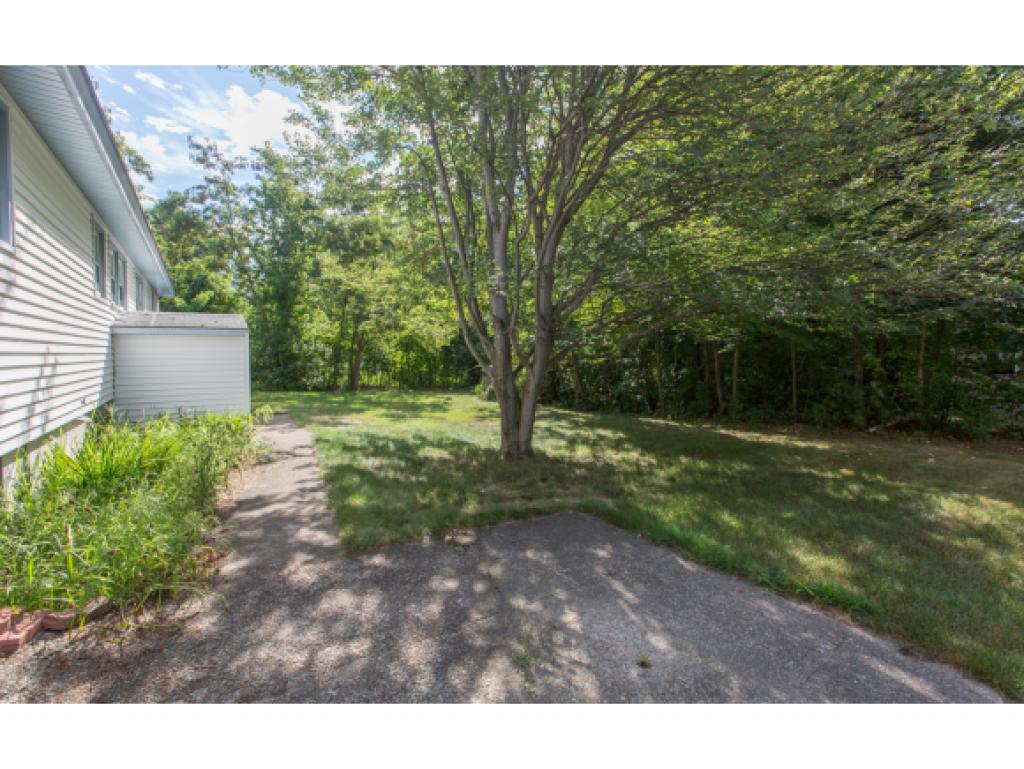 89 President Road Manchester, NH 03103 - Photo 22 of 30