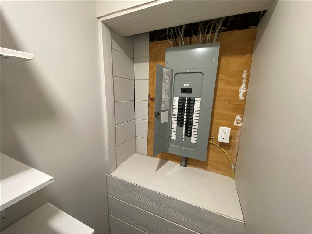 35 2nd Avenue Greece, NY 14612 - Photo 18 of 35