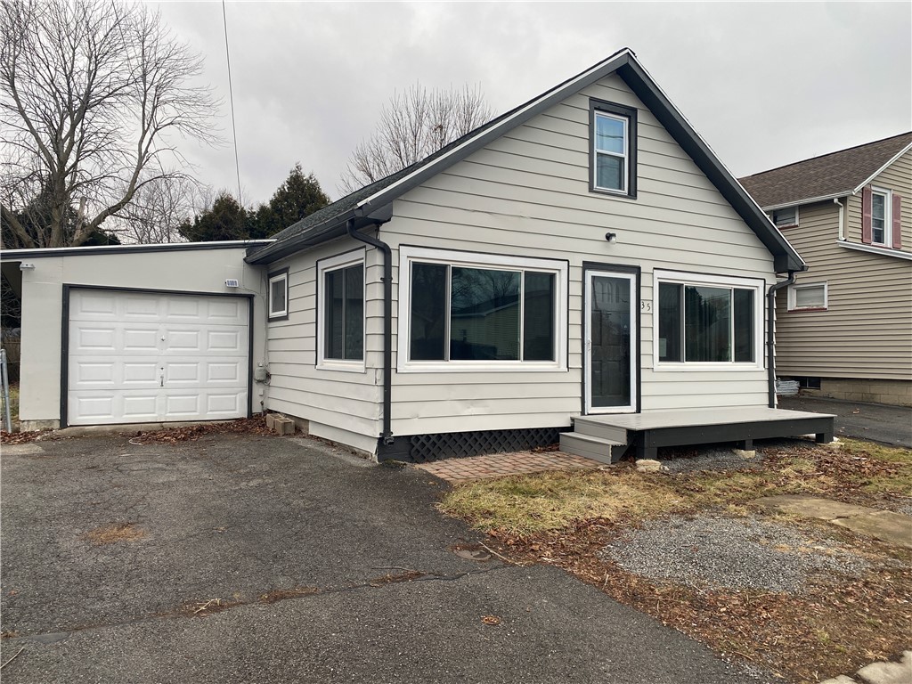 35 2nd Avenue Greece, NY 14612 - Photo 2 of 35