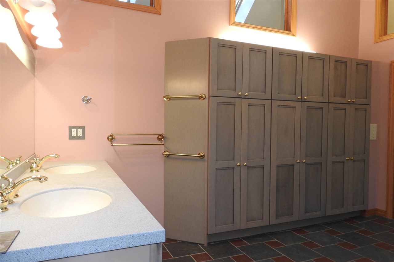 517 Hitzel Terrace Rutland Town, VT 05701 - Photo 32 of 36 Gallery Image 32