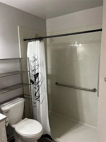 $215,000 | 402 Willow Drive, O'Fallon, IL 62269