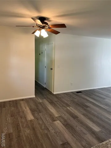 $215,000 | 402 Willow Drive, O'Fallon, IL 62269