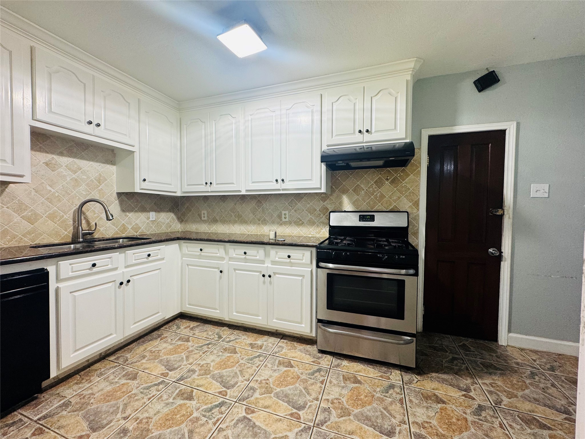 2308 Bennington Street Houston, TX 77093 - Photo 11 of 25