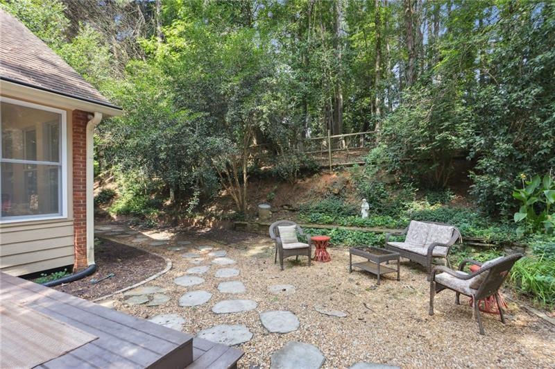 2295 Ansley Court Canton, GA 30114 - Photo 32 of 41