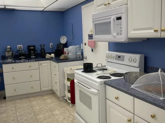 $1,550,000 | 1111 Crandon Boulevard, Unit A504, Key Biscayne, FL 33149