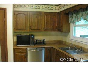 517 West Rogers Road Cullowhee, NC 28723 - Photo 6 of 16 Gallery Image 6