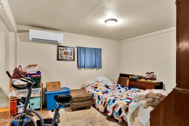 $375,000 | 33619 Spruce Street, Bayview, ID 83803