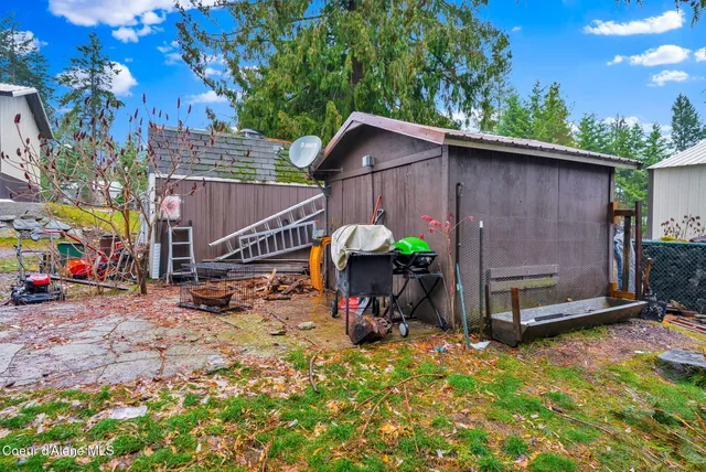 $375,000 | 33619 Spruce Street, Bayview, ID 83803