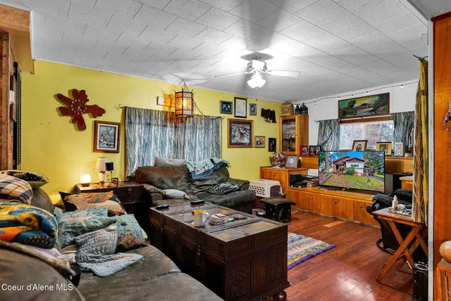 $375,000 | 33619 Spruce Street, Bayview, ID 83803