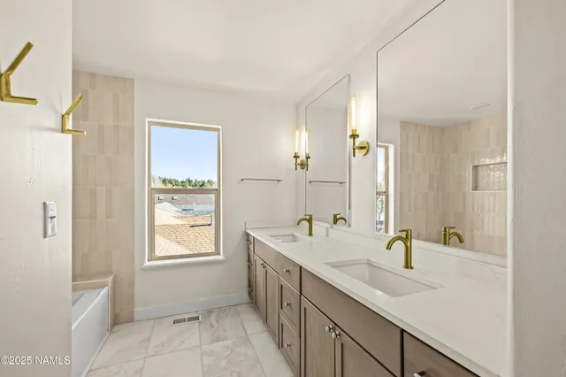 $3,300 | 6686 East Eagle Crest Drive, Flagstaff, AZ 86004