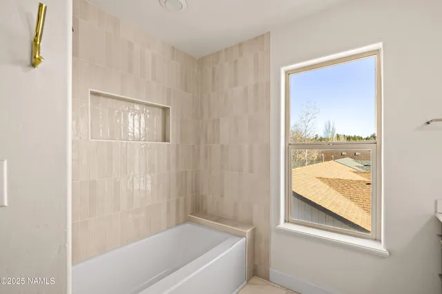 $3,300 | 6686 East Eagle Crest Drive, Flagstaff, AZ 86004