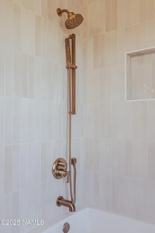 $3,300 | 6686 East Eagle Crest Drive, Flagstaff, AZ 86004