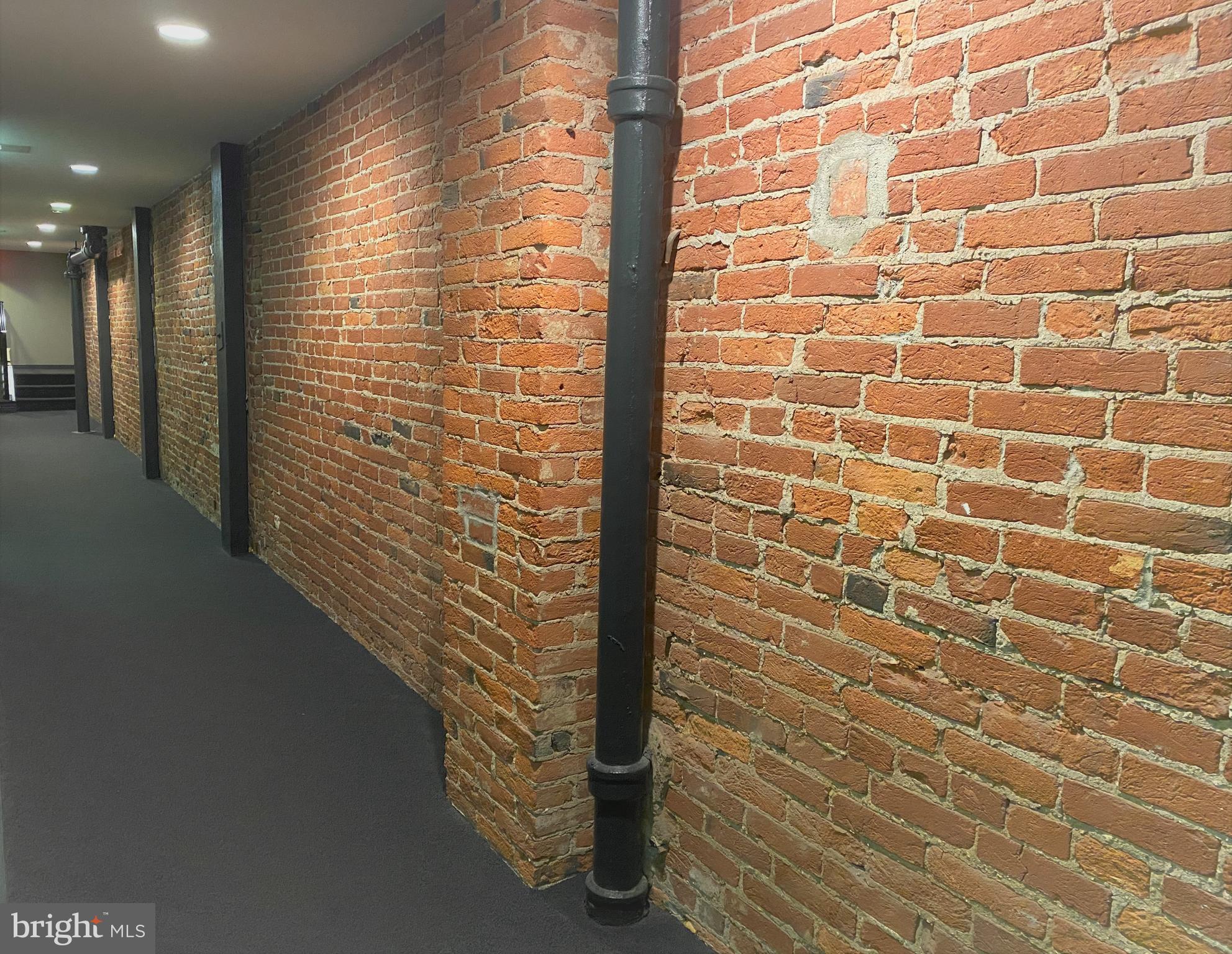 222 Church Street, Unit 4K Philadelphia, PA 19106 - Photo 6 of 16 a bathroom with a shower