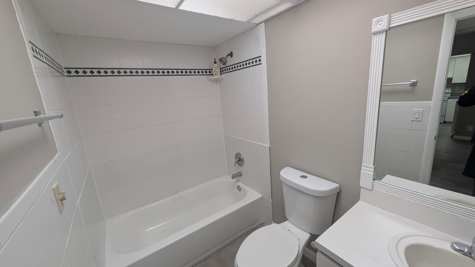 490 Northwest 20th Street, Unit 2110 Boca Raton, FL 33431 - Photo 17 of 29 WhatsApp Image 2026-06-19 at 5.45.45 PM