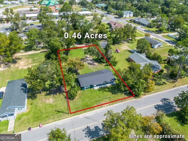 $165,000 | 210 West Graham Street, McRae-Helena, GA 31055