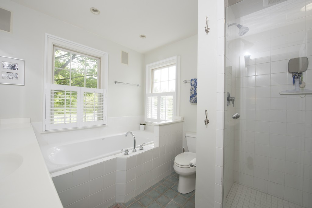 33 Topsfield Road Boxford, MA 01921 - Photo 22 of 30
