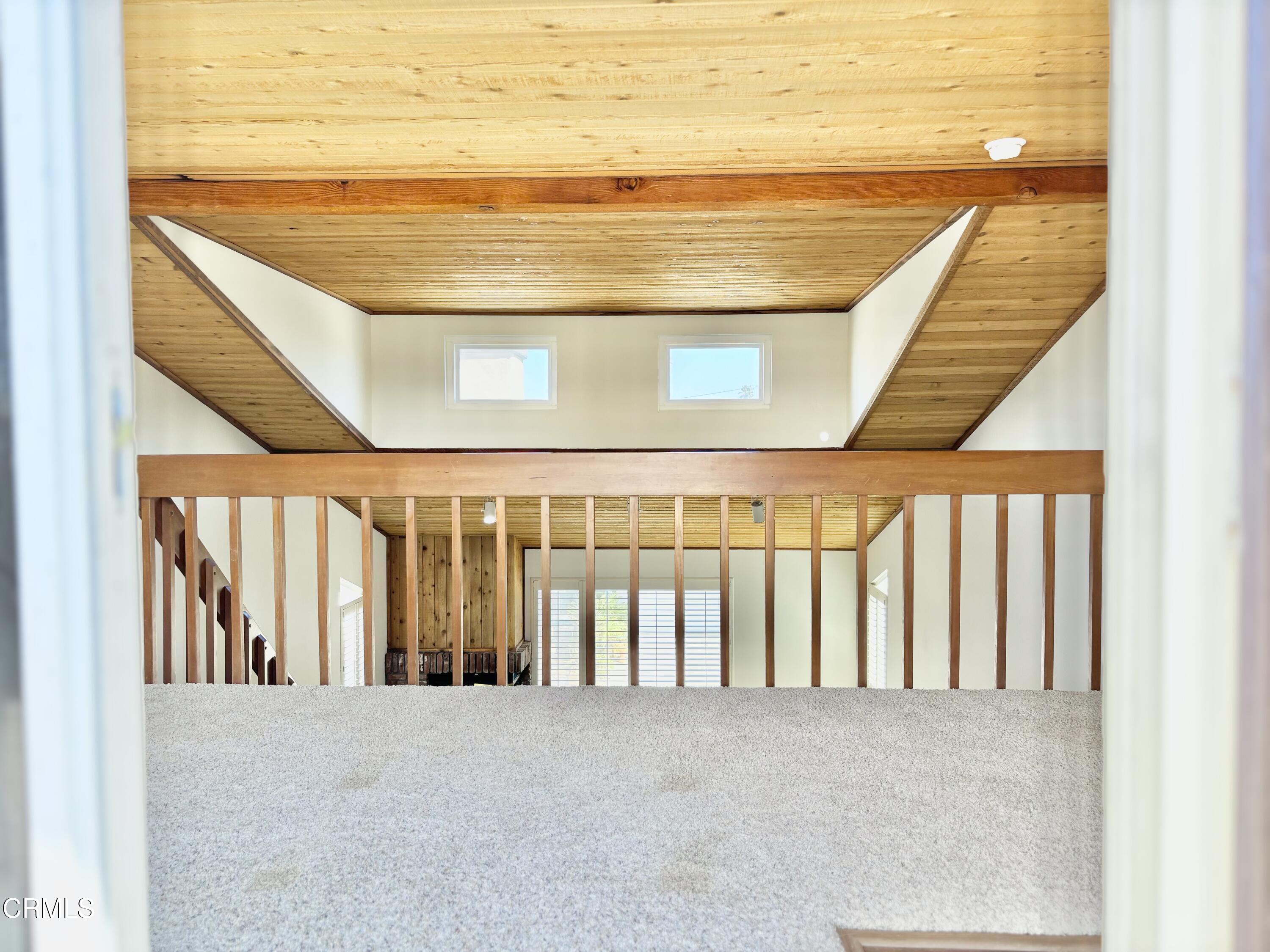 272 Cahuenga Drive Oxnard, CA 93035 - Photo 10 of 39 a view of stairs