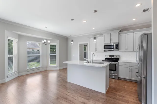 $300,000 | 4464 Goldfinch Way, Crestview, FL 32539