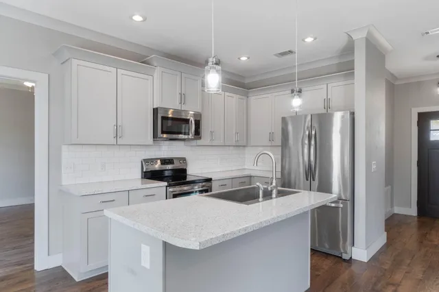 $300,000 | 4464 Goldfinch Way, Crestview, FL 32539