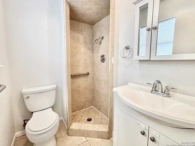 $1,625 | 4234 Hall Park Drive, San Antonio, TX 78218