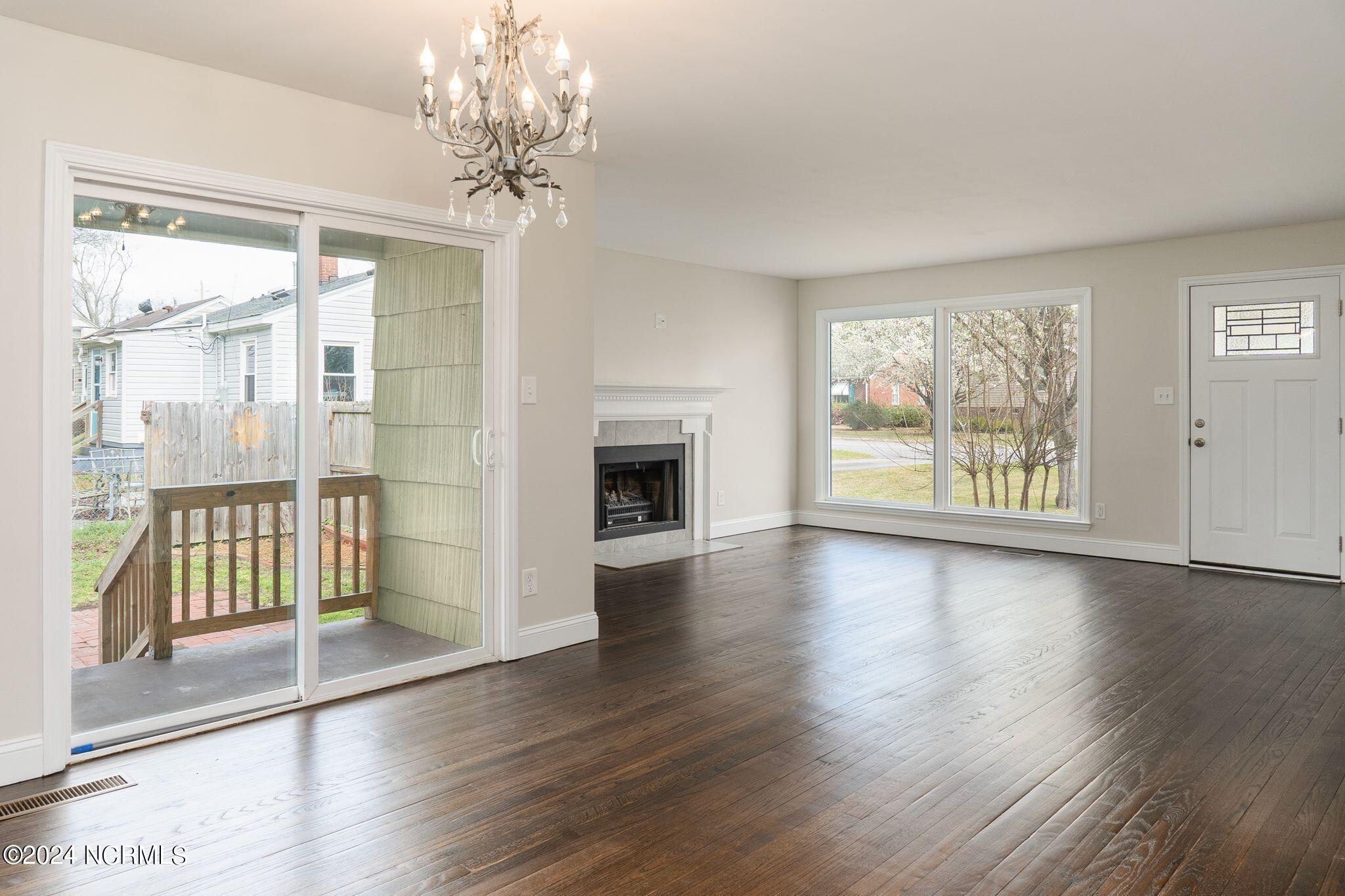 1609 High Street New Bern, NC 28560 - Photo 21 of 50 Dining