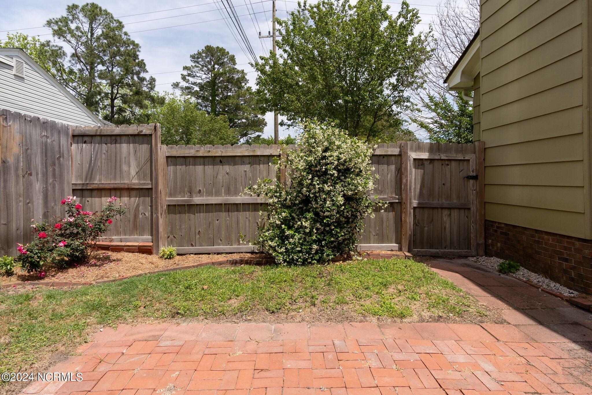 1609 High Street New Bern, NC 28560 - Photo 33 of 50 Back