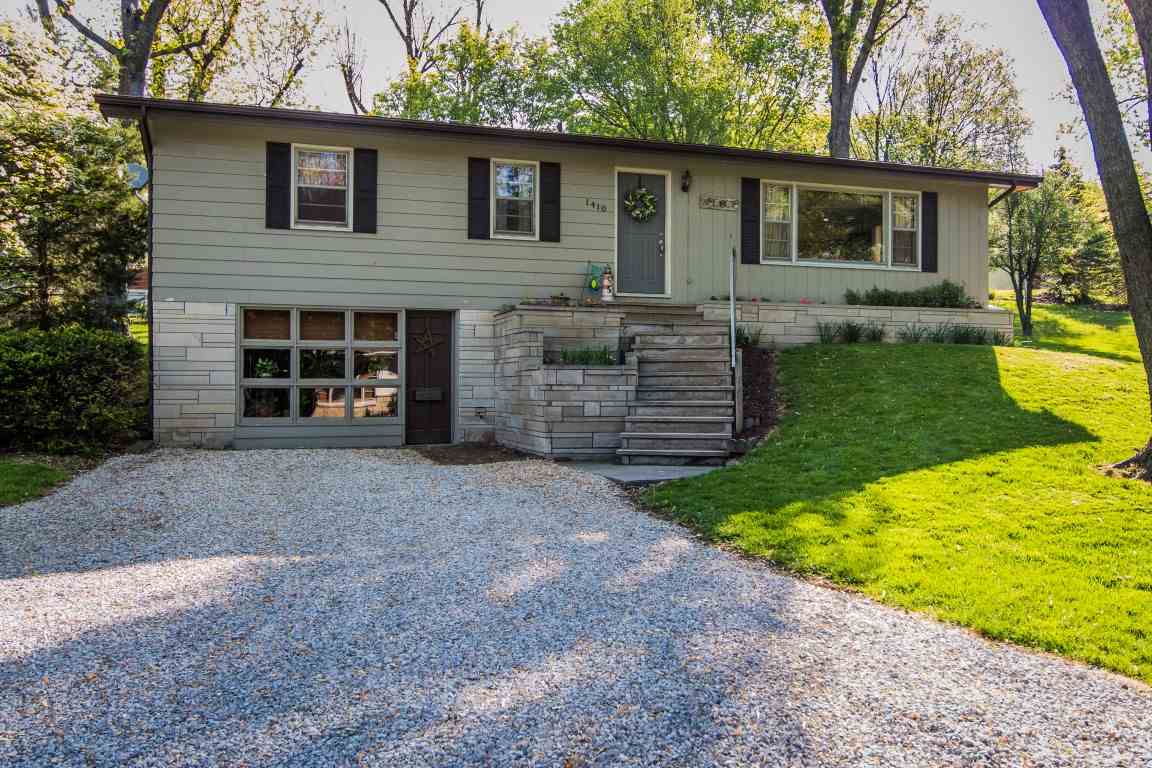 1410 Ridgeway Avenue Vincennes, IN 47591 - Photo 1 of 20 Gallery Image 1