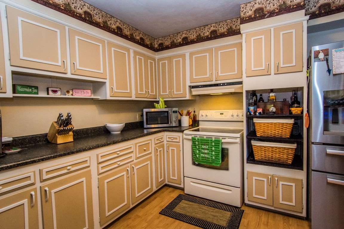 1410 Ridgeway Avenue Vincennes, IN 47591 - Photo 7 of 20 Gallery Image 7