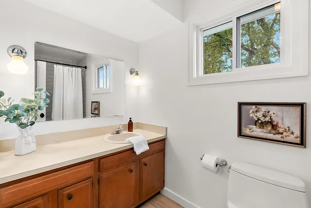 $435,000 | 1554 Broadview Drive, Jenison, MI 49428