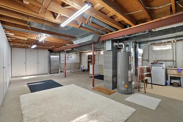 $435,000 | 1554 Broadview Drive, Jenison, MI 49428