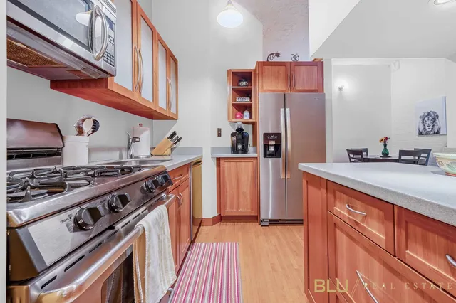 $1,150,000 | 39 East 12th Street, Unit 507 | Greenwich Village