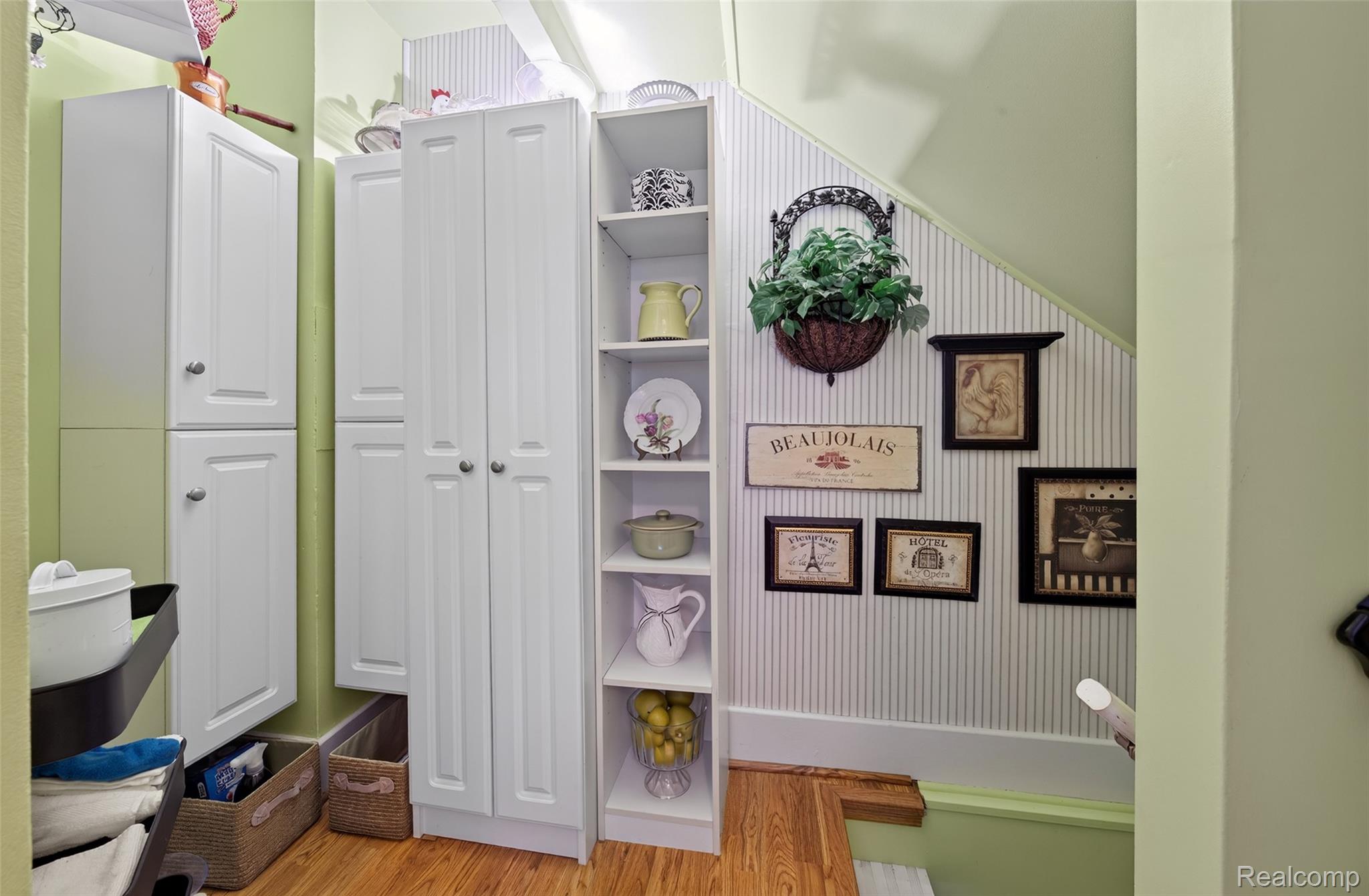 3841 Covert Road Waterford, MI 48328 - Photo 10 of 87 3841 Covert Rd Waterford HDR RAW-40.jpg