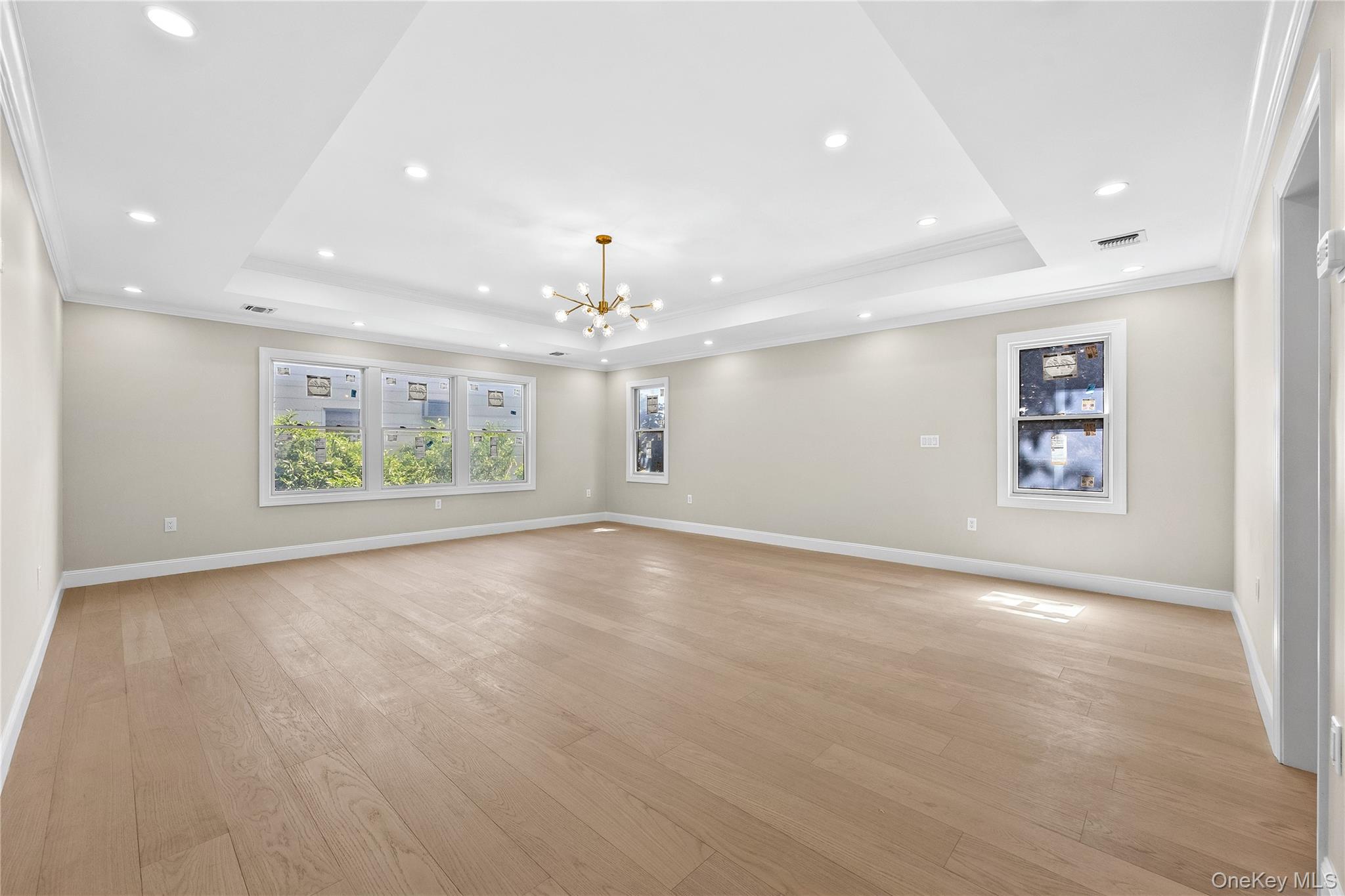 2 Circle Drive Syosset, NY 11791 - Photo 27 of 43 Primary Bedroom