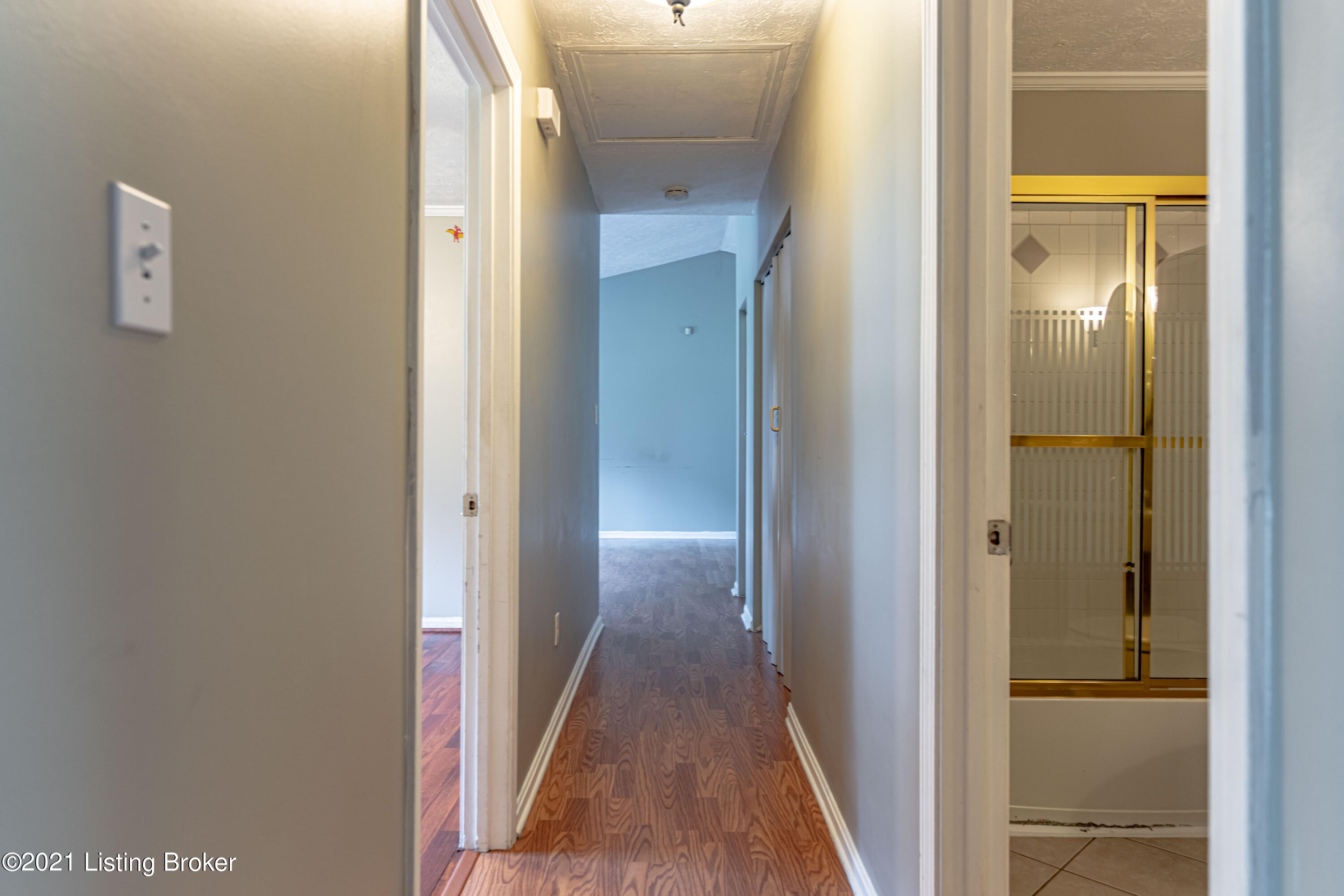 6804 Terry Road Louisville, KY 40258 - Photo 27 of 43 DSC08363