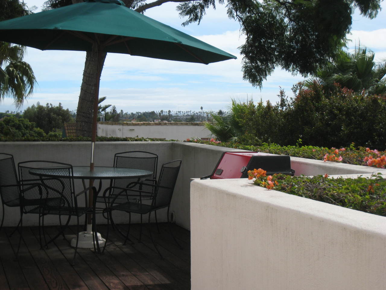 929 East Carrillo Road Santa Barbara, CA 93103 - Photo 12 of 17 side patio view