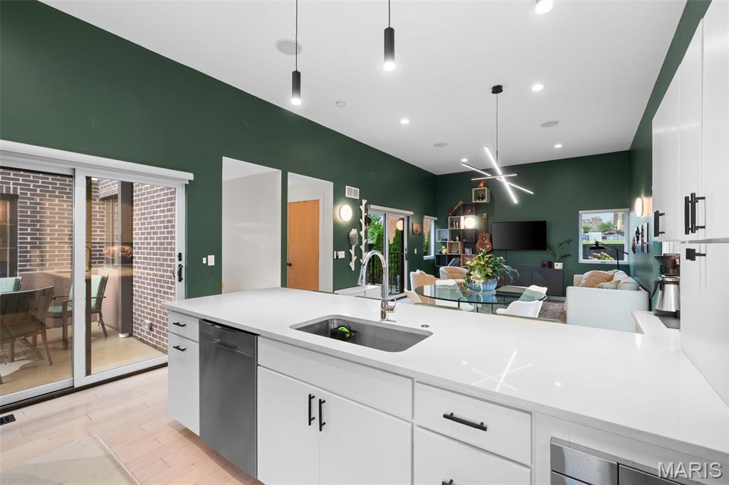 3738 Olive Street St. Louis, MO 63108 - Photo 16 of 75