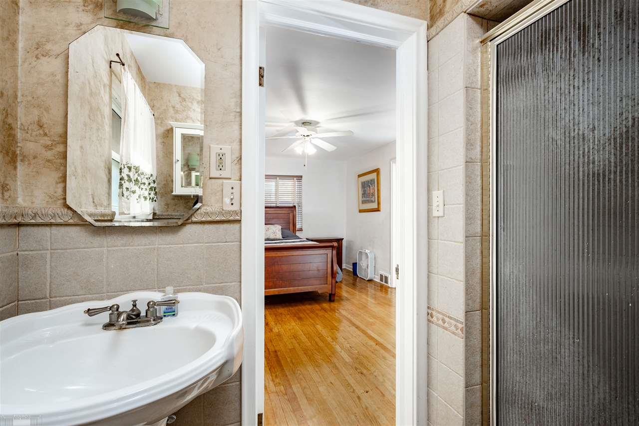 1131 North Renaud Road Grosse Pointe Woods, MI 48236 - Photo 25 of 46
