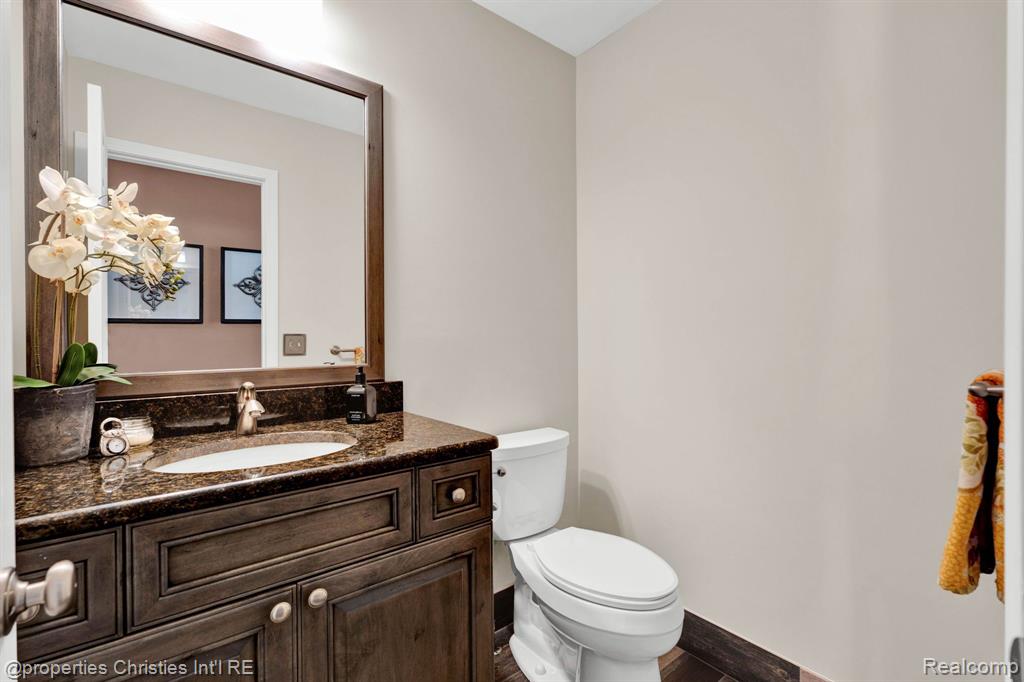 3198 Courtfield Drive Rochester Hills, MI 48309 - Photo 25 of 53