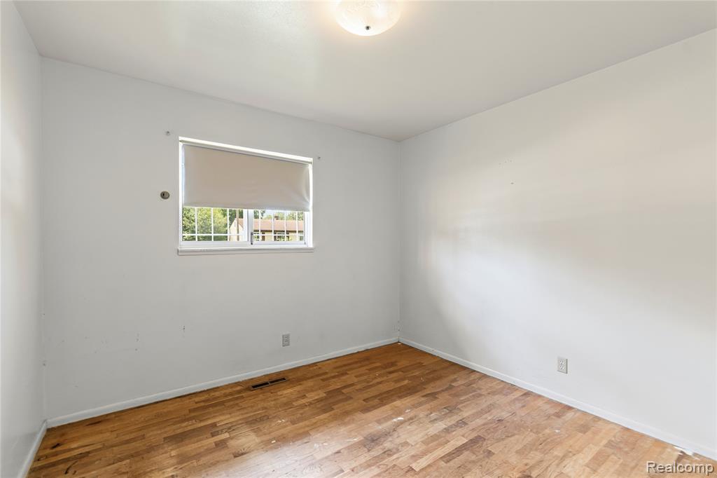 5428 Farmhill Road Flint, MI 48505 - Photo 15 of 22