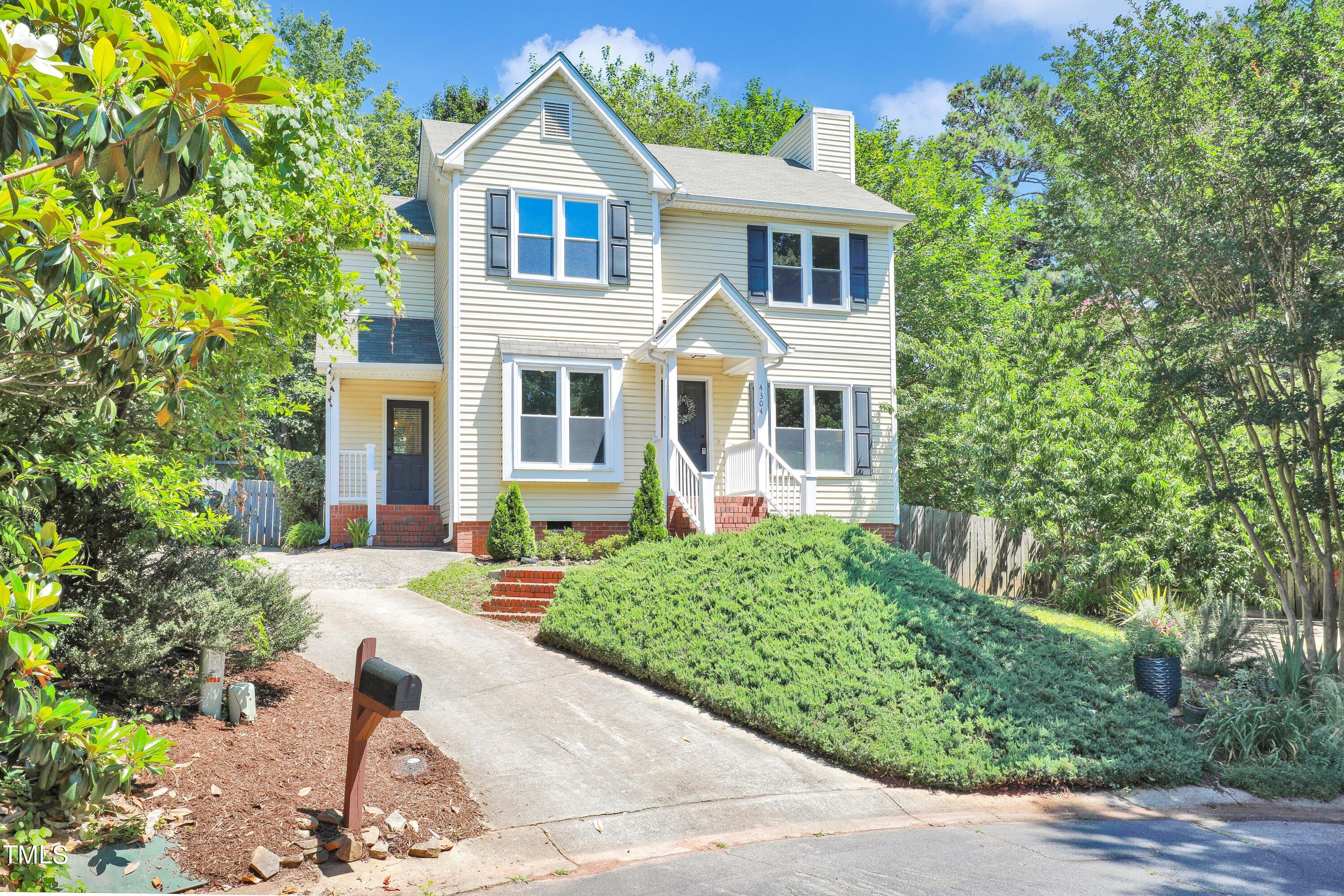 4304 Fathom Court Raleigh, NC 27606 - Photo 2 of 37 2
